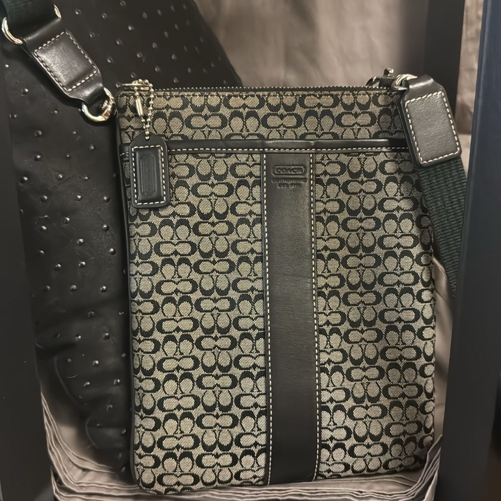 COACH just like new condition, flawless, crossbody purse. Leather accents.